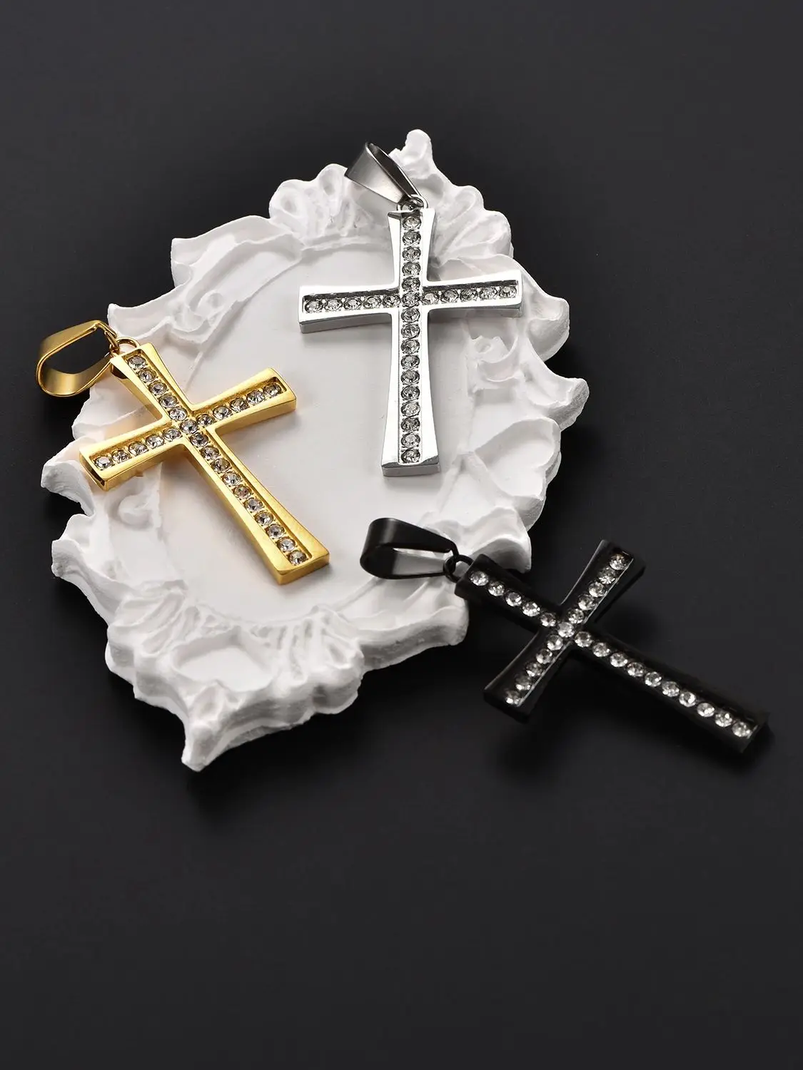 Religiöser Schmuck für Frauen und Männer, katholisches Christus-Kreuz aus Edelstahl, Halskette mit Jesus-Kreuz-Anhänger – Detail 5