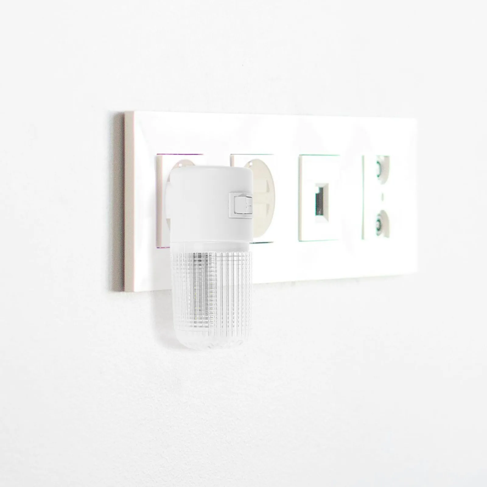 

Компактный светодиодный ночник 3 Вт с мягким освещением, подключаемый к сети, с выключателем, идеально подходит для спальни, комнаты, прихожей, декоративный