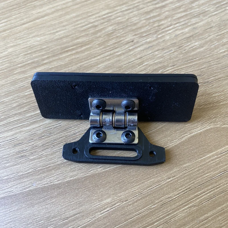 1PCS Flip-Up License Plate Frame w Metal Hinge Front Bumper Winch Extension Number-Plate Mount for 1/10 1/8 1/7 RC Crawler Model