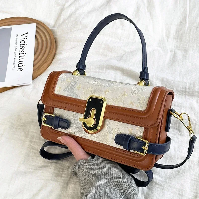 

Luxury Brand Women Handbag Crossbody Bag in Genuine Leather By Famous Designer Popular Classic Elegant for Travel