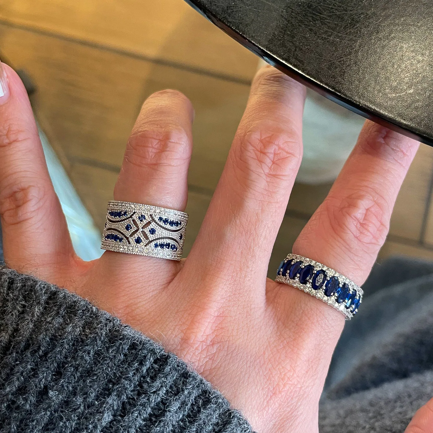 Vintage and Beautiful Palace Style Full Diamonds Blue rings for women High Grade dazzling Row Ring Stacked Style Jewelry Gifts