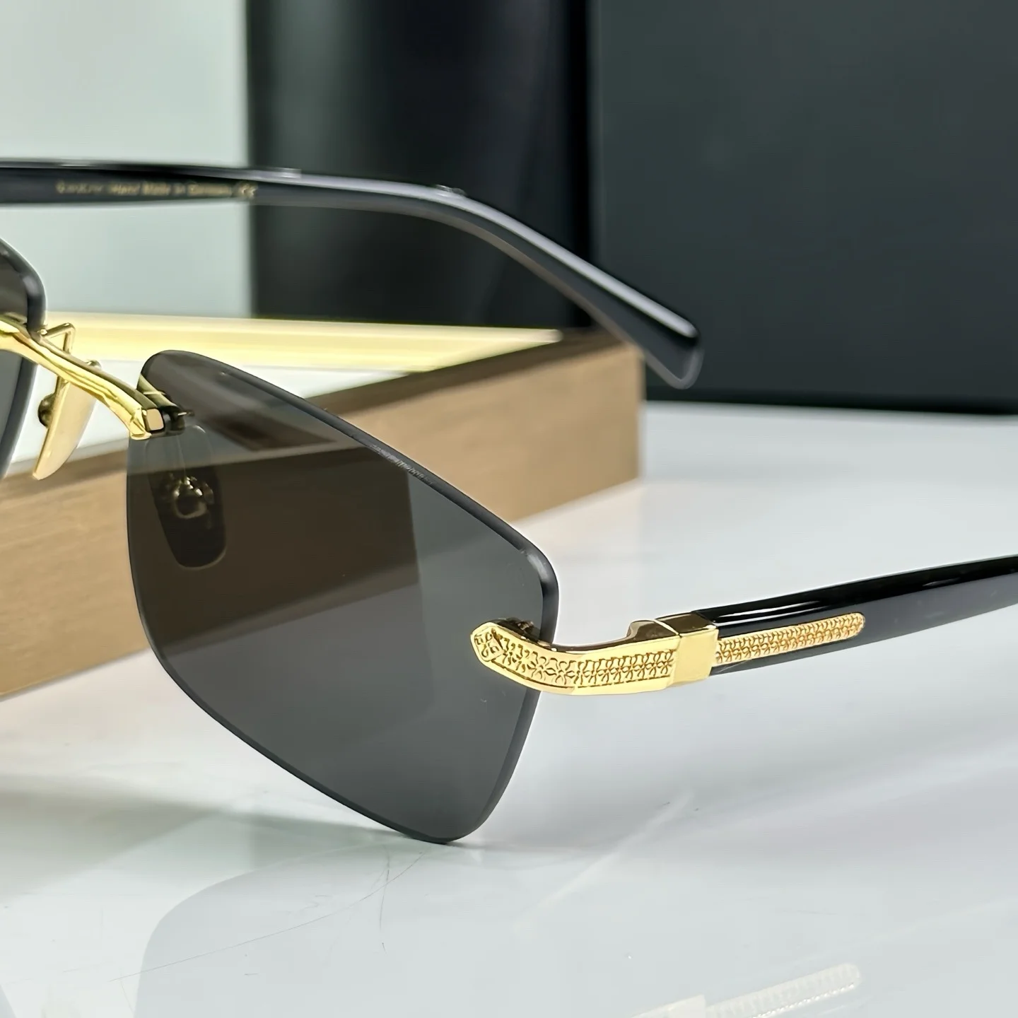REGENT Man Sunglasses,Black Gold Rimless Frame Dark Grey Tint,Engraved Temple Detail,UV400,Instagram-Worthy Business Casual Look