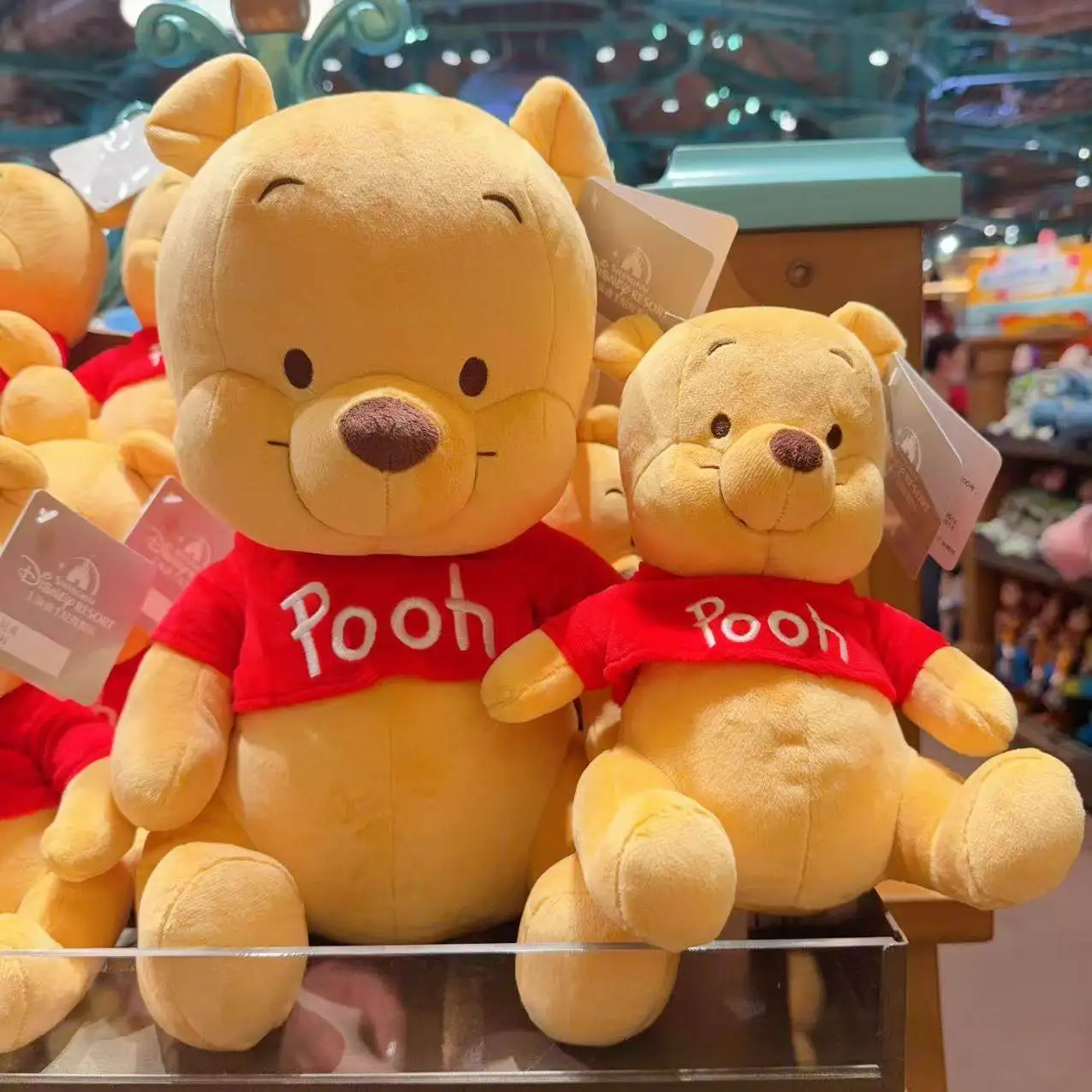 

Shanghai Disney - Winnie the Pooh in Red T-Shirt Cartoon Cute Plush Toy - Gift Souvenir