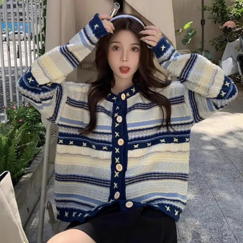 

Свитер с длинными рукавами, топ, новинка 2025 года, японский ленивый ретро-стиль колледжа, свободный короткий синий вязаный кардиган, женская осенне-зимняя куртка