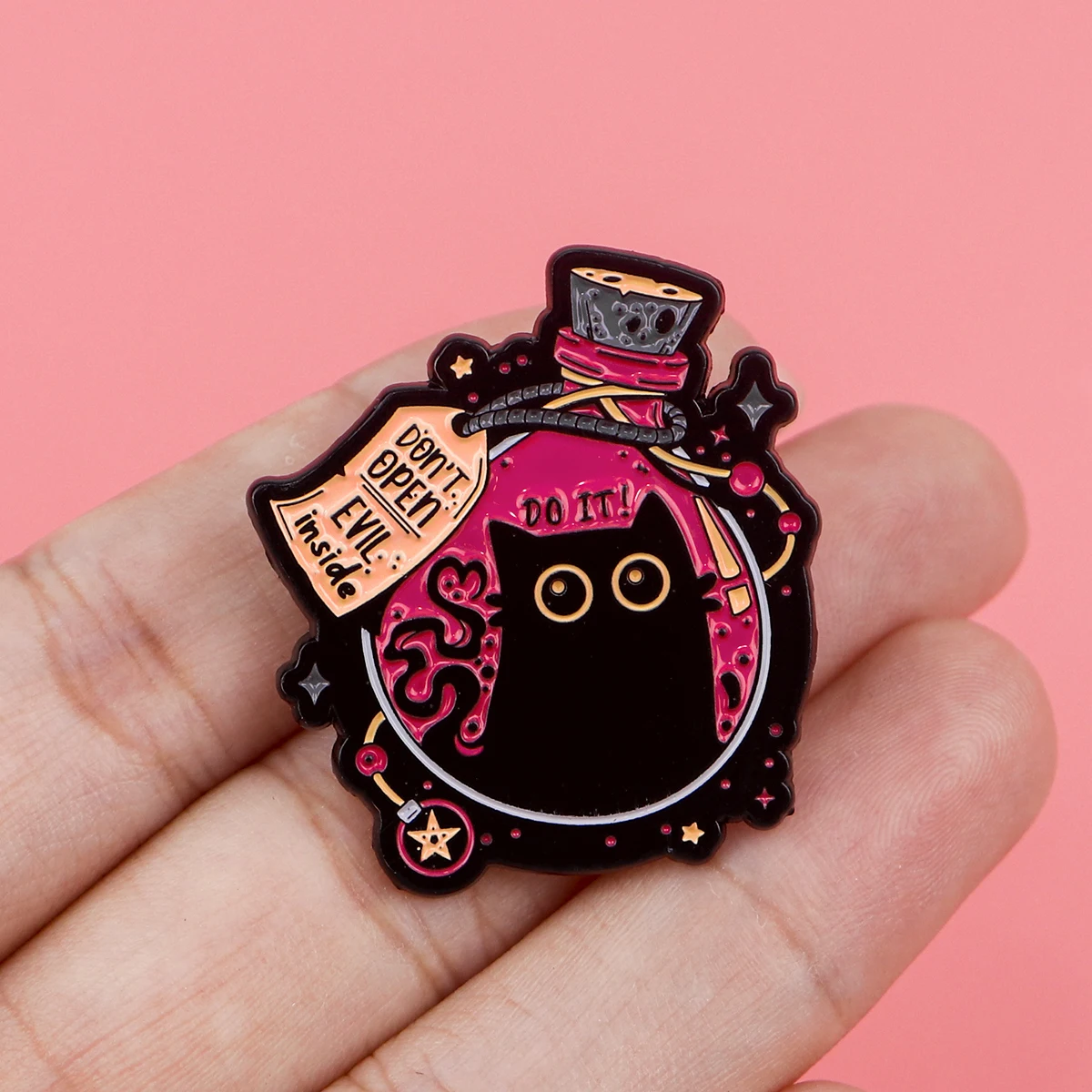 Black Cat Enamel Pin EW,PEOPLE Badges on Backpack Women Brooches Lapel Pin Animal Jewelry Cosplay Accessories Pet Lover Gifts