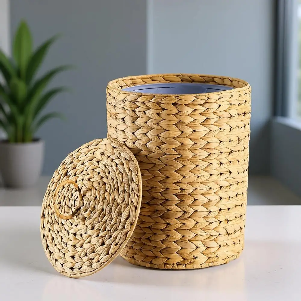 

Handwoven Wicker Trash Can with Lid, 4.5 Gallons, Removable Bin, Suitable for Bathroom, Bedroom, Office, Kitchen