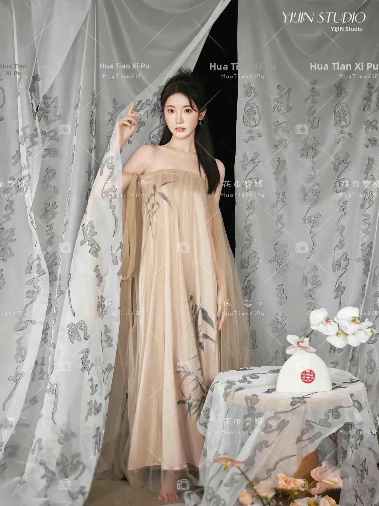

Elegant Chinese Style Wedding Dress Long Fairy Skirt Engagement Photo Shoot New Bride High-End Sensation Small Dress