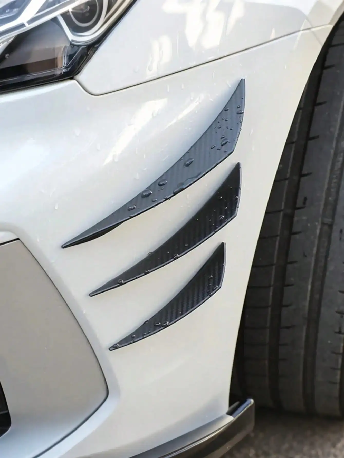 6Pcs Universal Carbon Fiber Car Fan-Style Trim Strips – Scratch-Resistant Rubber Bumper Decoration, Auto Tuning Accessories