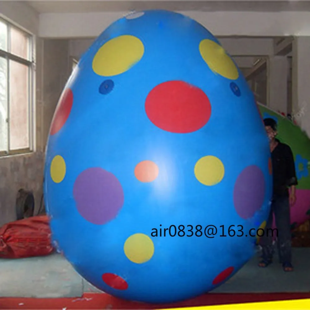 Dostosowany gigantyczny nadmuchiwany balon z jajkiem wielkanocnym z dmuchawą do dekoracji świątecznych na Wielkanoc