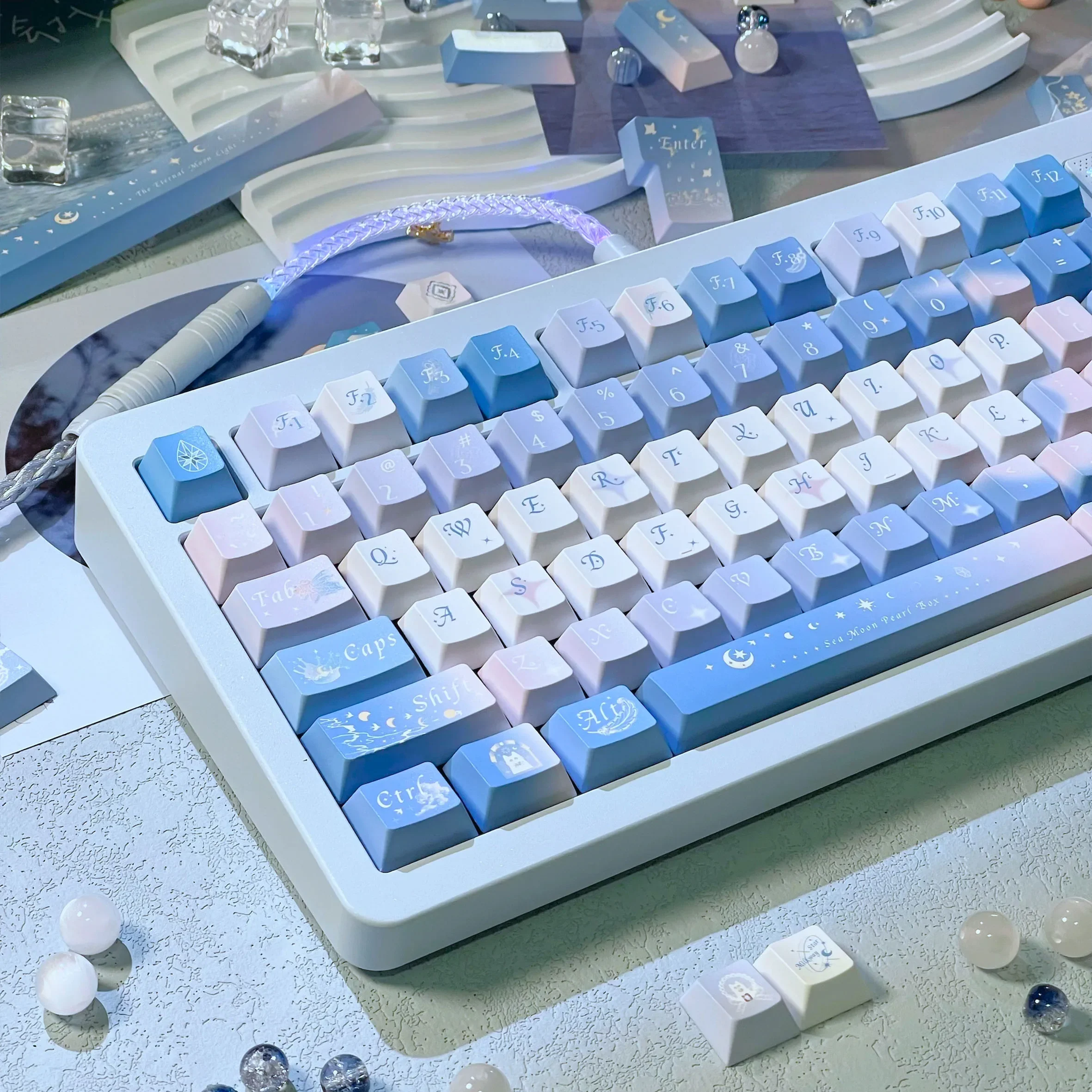 Original keycaps, pearl caskets, original design of mechanical keyboards, exquisite hand-painted cartoon keycaps