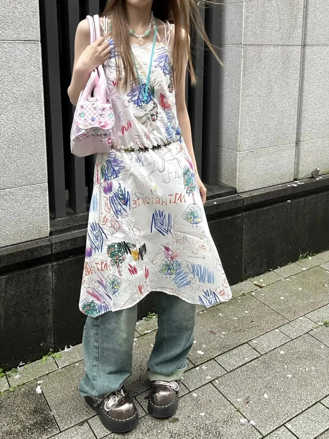 

2024 Subculture Graffiti Minority Dress Sweet Cool Girl Print Design Loose and Thin 100 Hang Neck MIDI Skirt