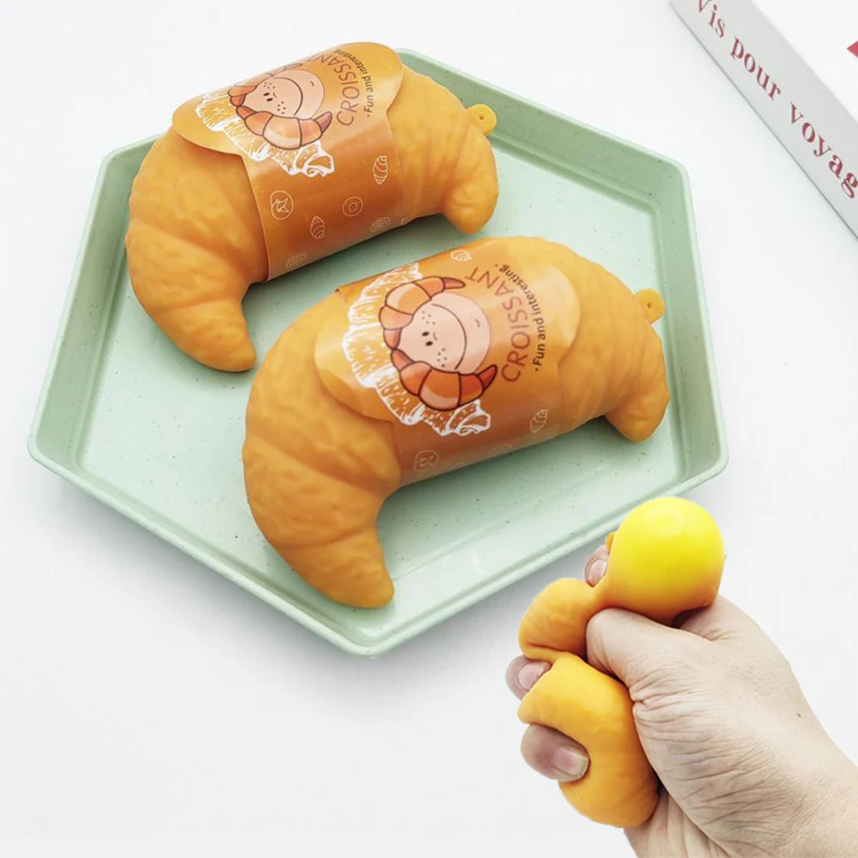 In Stock Novelty Croissant Bread Stress Toys Lifelike Food Stress Relief Squishies Cute Soft Flour Pinch Toy Funny Squeeze Gifts