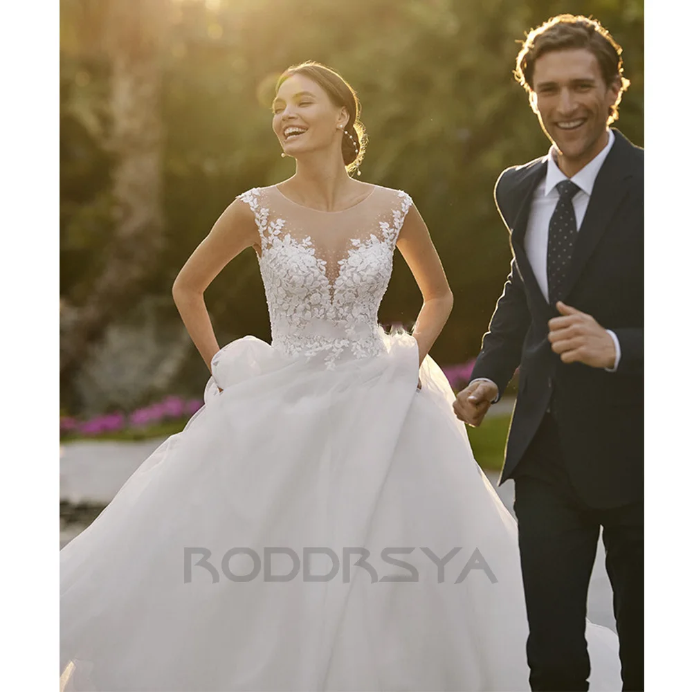 RODDRSYA Boho abito da sposa per le donne 2024 elegante scollo tondo Appliques abito da sposa Illusion Tulle Button Back Vestido De Novia Boho abito da sposa per le donne 2024 elegante scollo tondo Appliques abito da s