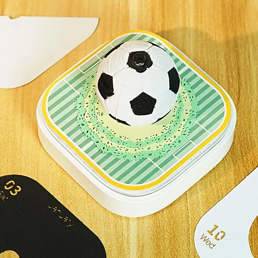 ثلاثية الأبعاد كعكة شجرة ذهبية كرة القدم التقويم 2026 متعة مذكرة الوسادة سطح المكتب الديكور ثلاثية الأبعاد المسيل للدموع بعيدا أجندة مكتبية صغيرة DIY بها بنفسك الهدايا H4Q8