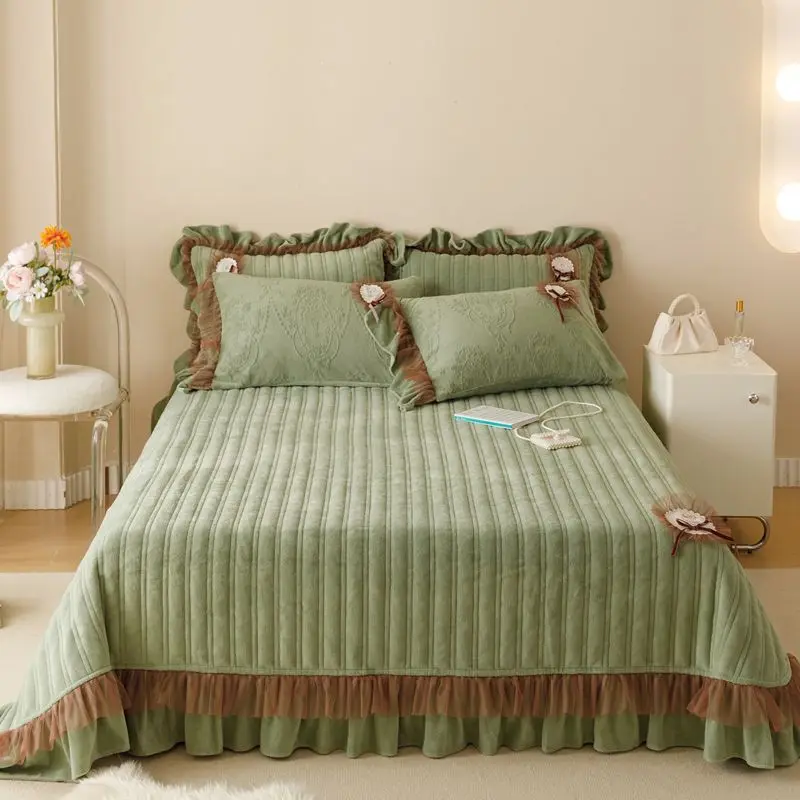3pcs Quilted Bed Skirt Set  Bedspreads Warm Winter Mattress Covers Protector Elastic King Size Bedding Mattresses Pillowcases