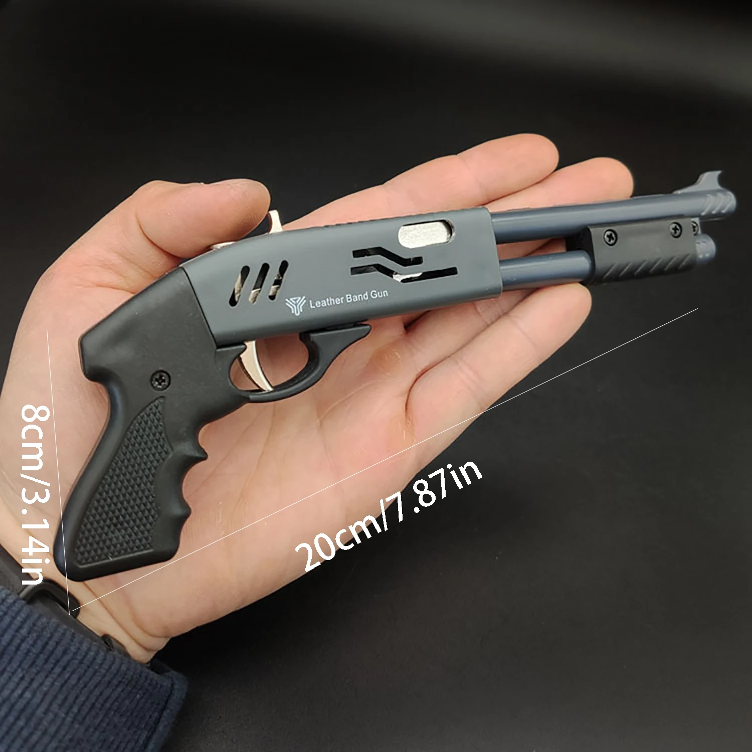 Mini dysza natryskowa 8-okrągły pistolet gumowy ze stopu miniaturowy model ozdoba zabawka (20 sztuk gumki kolor losowo w zestawie)