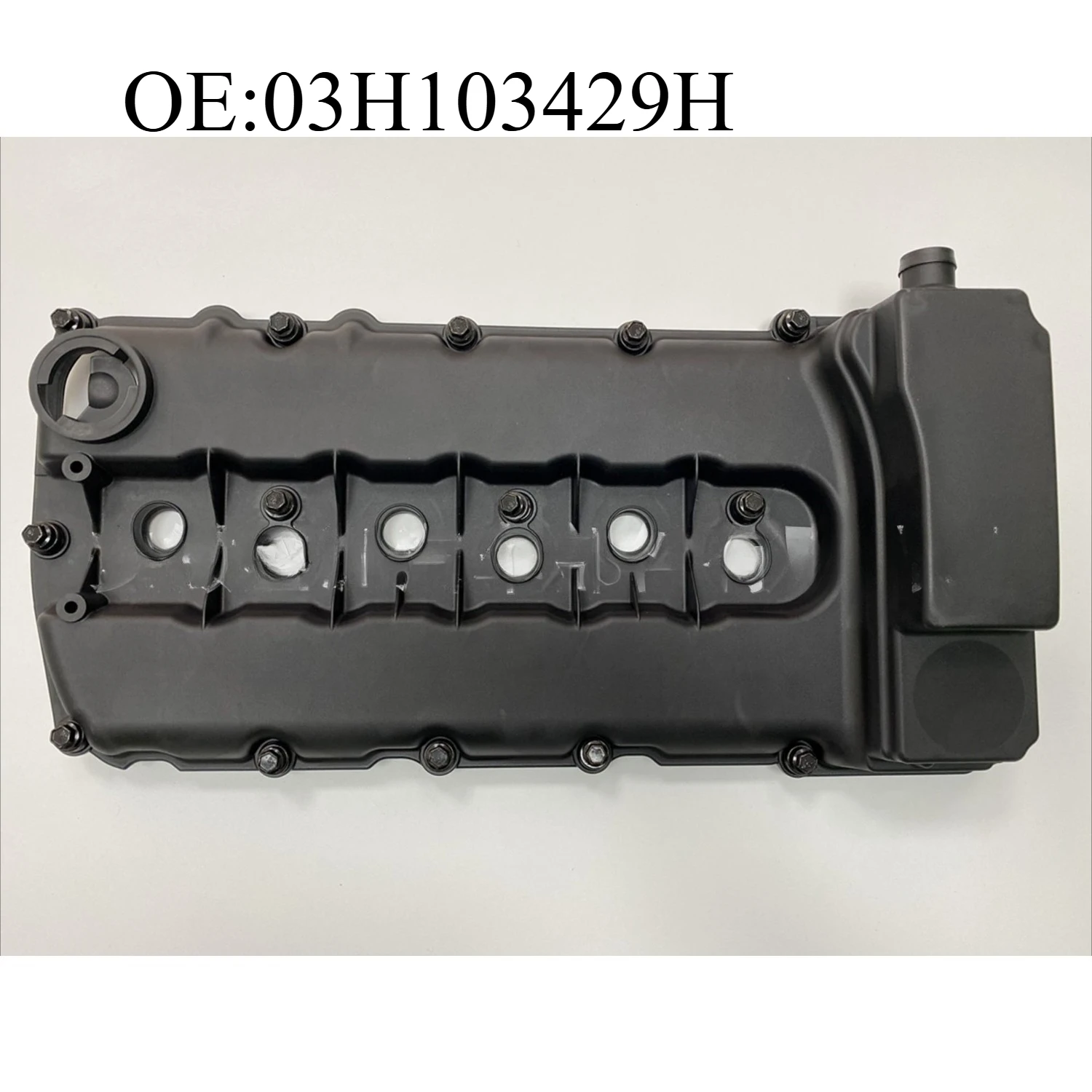 

Automotive Valve Cover OE: 03H103429H For Audi Q7, Skoda, Volkswagen, Passat, Touareg
