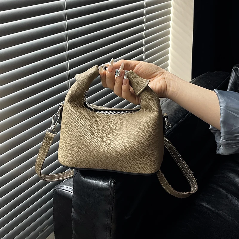 

Luxury Genuine Leather Trend Women Shoulder Crossbody Bags Fashion Cowhide Female Handbags Trendy Commute Crossbody Bags Wallet