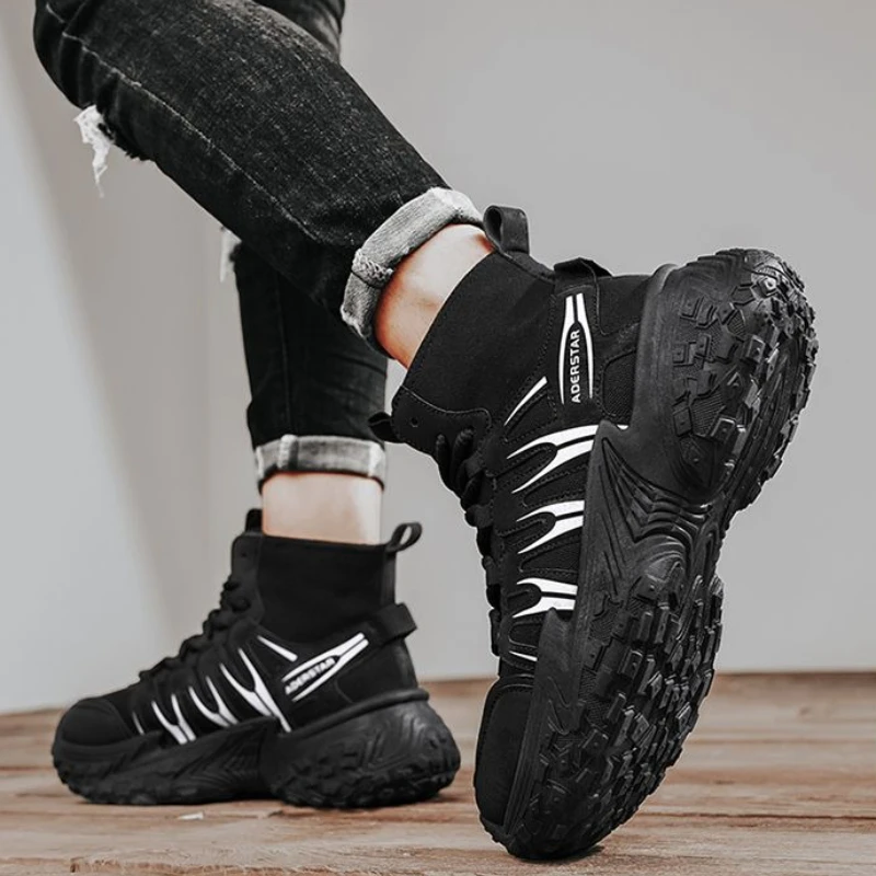 

Мужские весенне-осенние спортивные ботинки на открытом воздухе с высоким берцем, модные мотоциклетные ботинки в британском стиле ретро на толстой подошве со шнуровкой