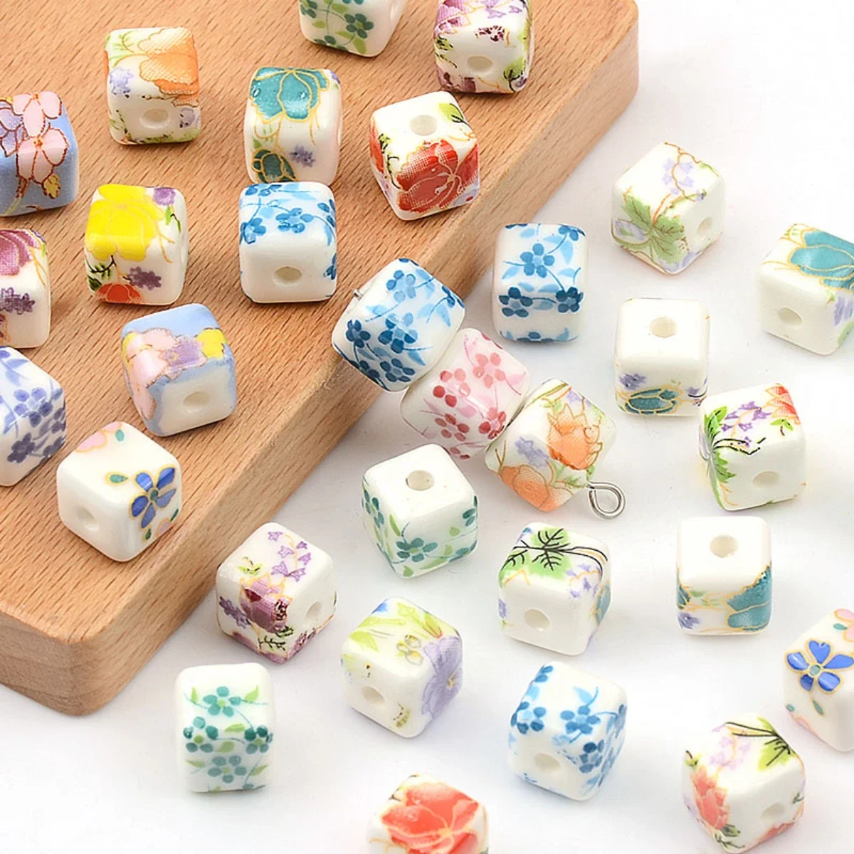 0.8cm Random Color Mixing Ceramic Floral Pattern Bead For DIY Bracelet Necklace Making Colorful Square-shape Jewelry Making