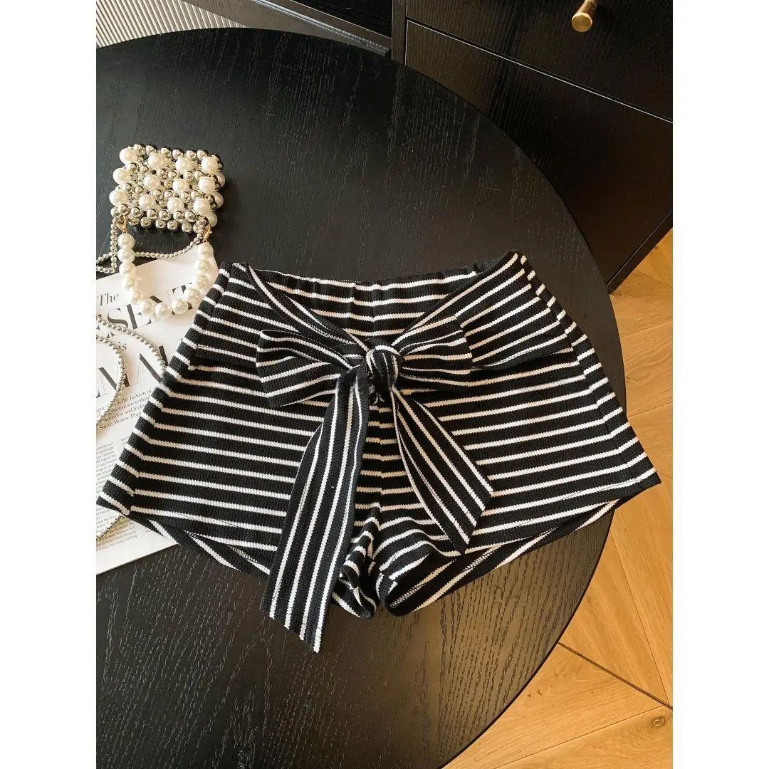 

Vintage Striped Lace-up Shorts Women's Summer High-waisted Slim-fitting Casual Hot Pants Sweet Hottie Hip-wrapped Pants
