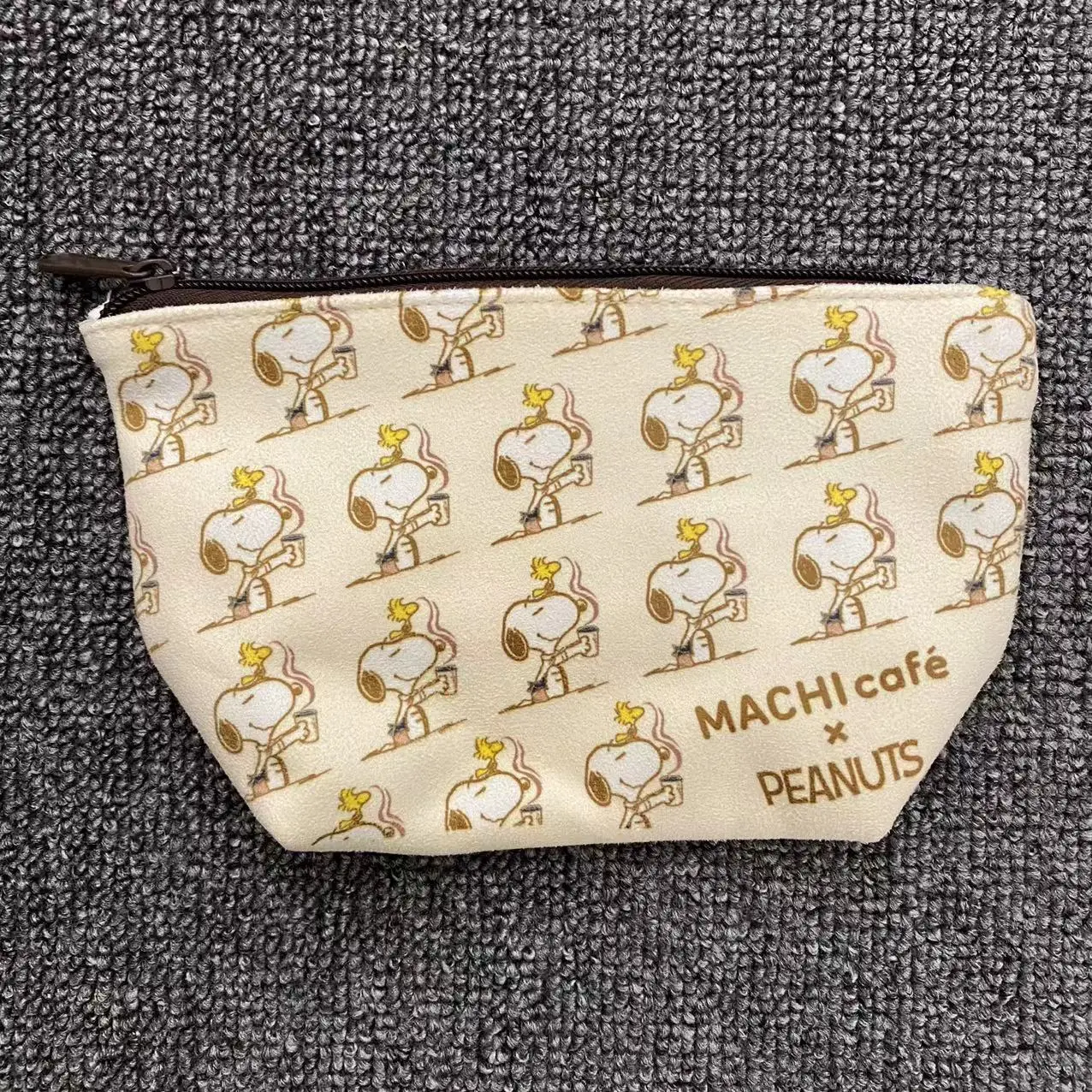 

Anime Kawaii Snoopy Cute Cartoon Anime Coin Wallet Card Case Stationery Bag Clutch Cosmetic Bag Sanitary Napkin Bags