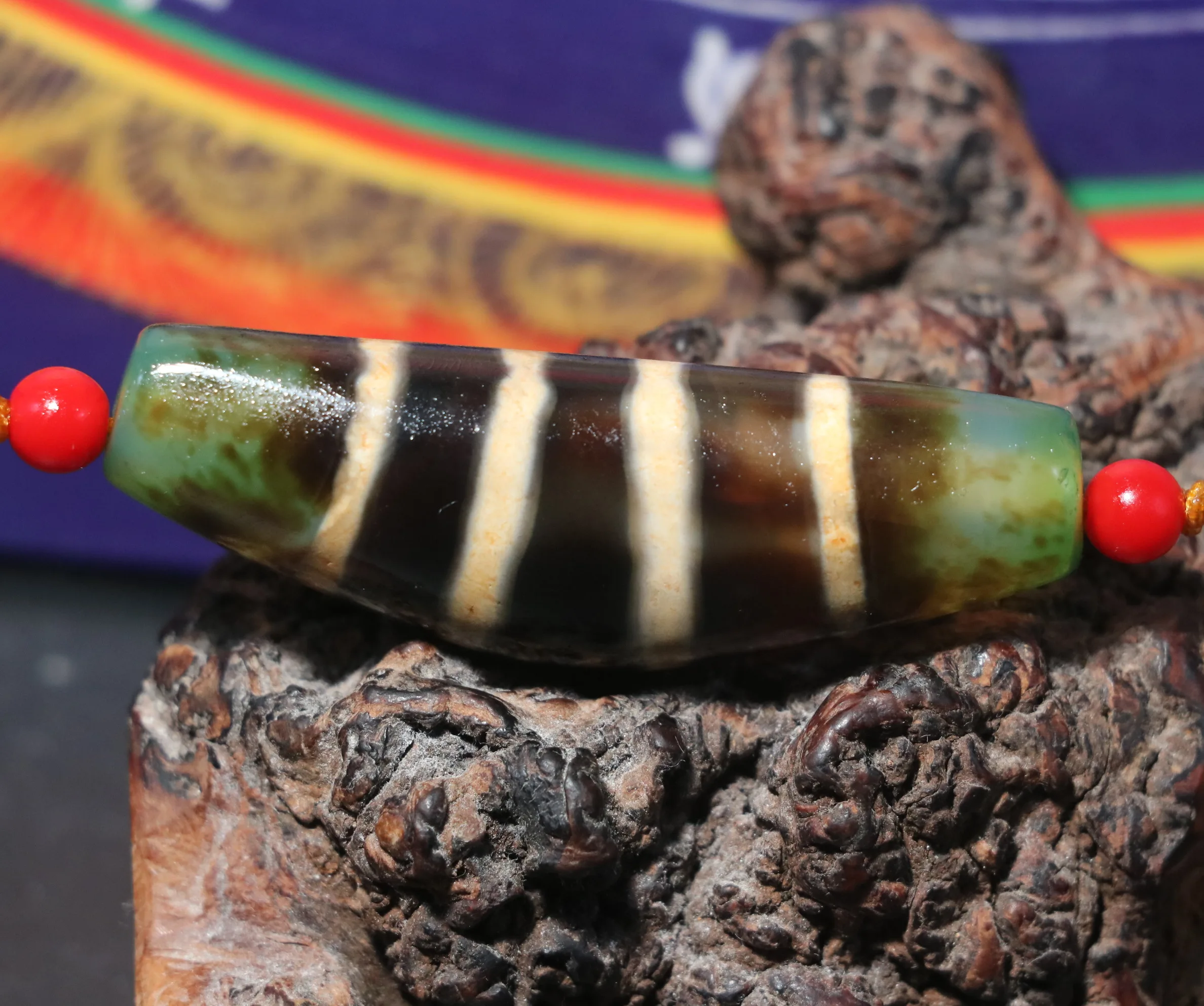 

No.210126N14 Energy Tibetan Old Agate Green 4 Line Healing Power Ox Horn SH dZi Bead Pendant Rare Good Saurces