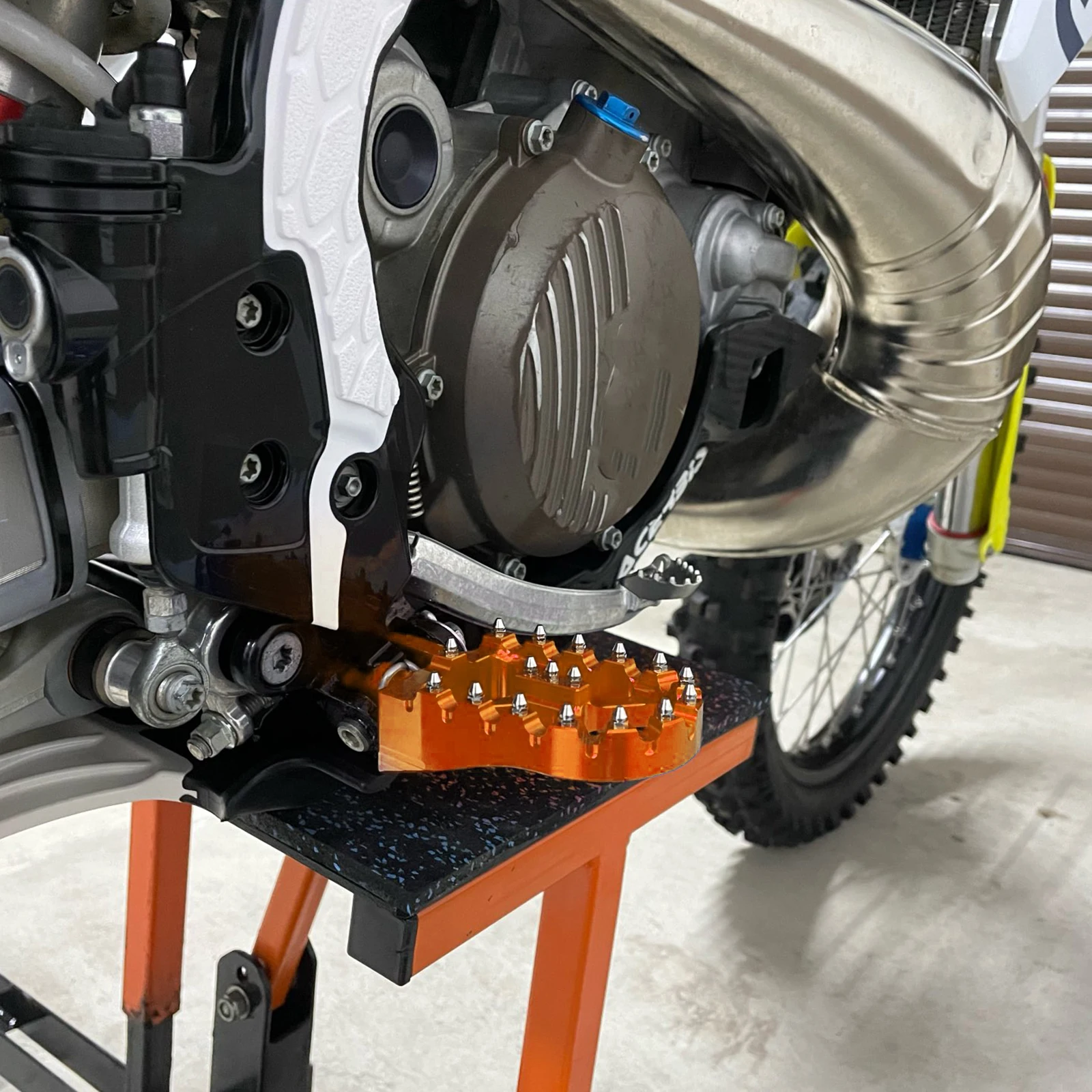 NICECNC For KTM EXC 300 250 XCW EXCF 450 350 2023 SX 125 SXF 450 2022 2021 Husqvarna TE 300 GasGas EC 300 Foot Pegs Footrest Kit view 2