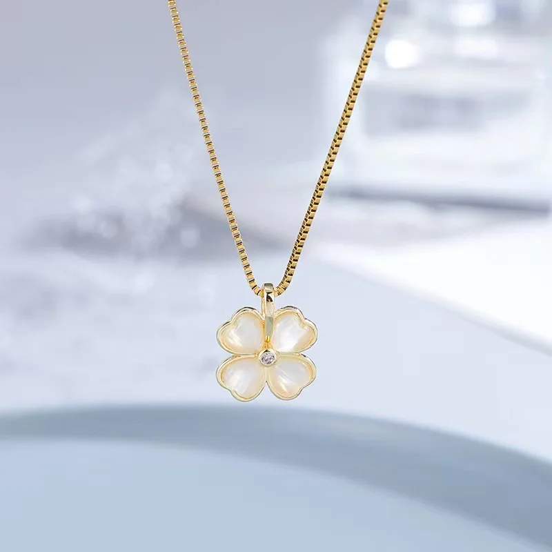 Stainless Steel Chain Classic Moonstone Clover Pendant Necklace for Women Lady Vintage Jewelry Accessories Gifts