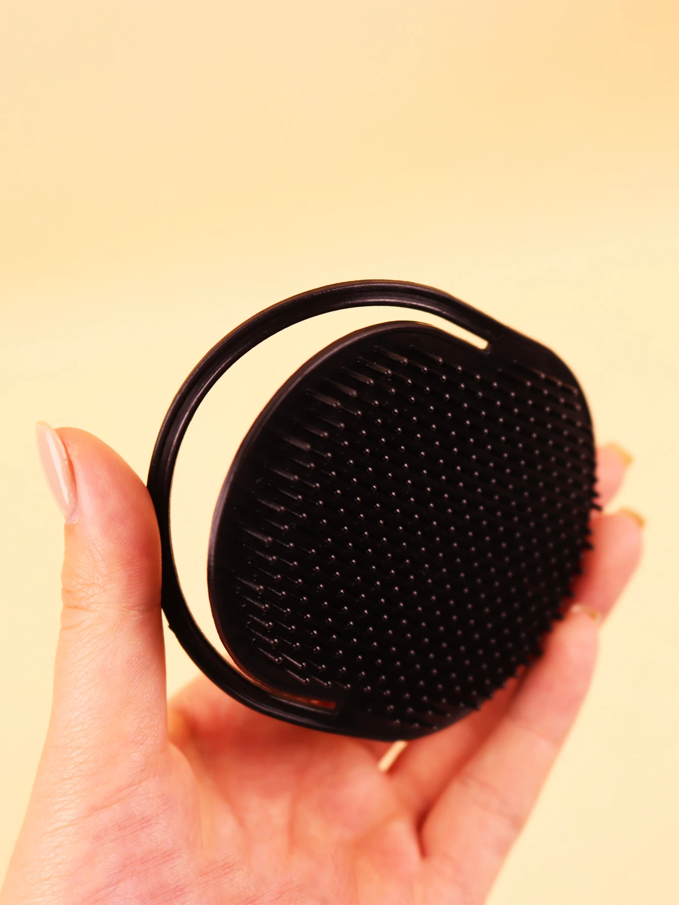 

1Pc Detangler Brush Glide Through Tangles For All Hair Types For Wet and Dry Hair，Hair Shampoo Brush，Special for real hair wigs