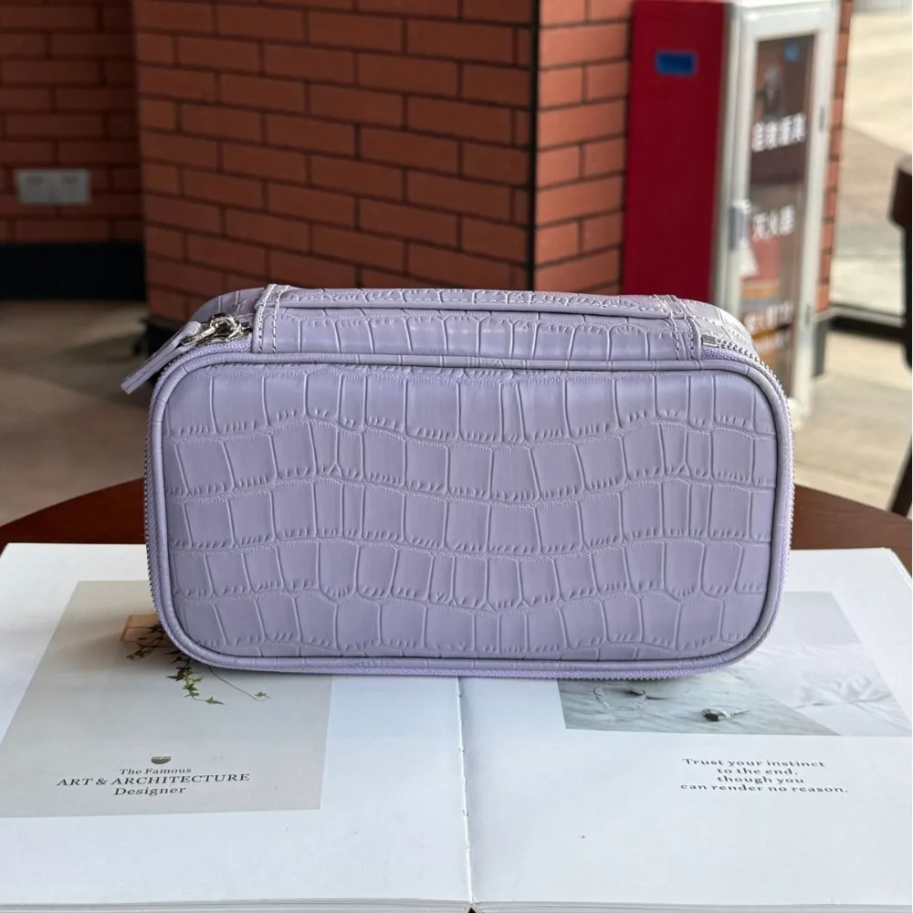 Portable Business Trip Toilet Crocodile Pattern Travel Storage Bag, Cosmetics Storage Texture, Unique Fashion and Simplicity