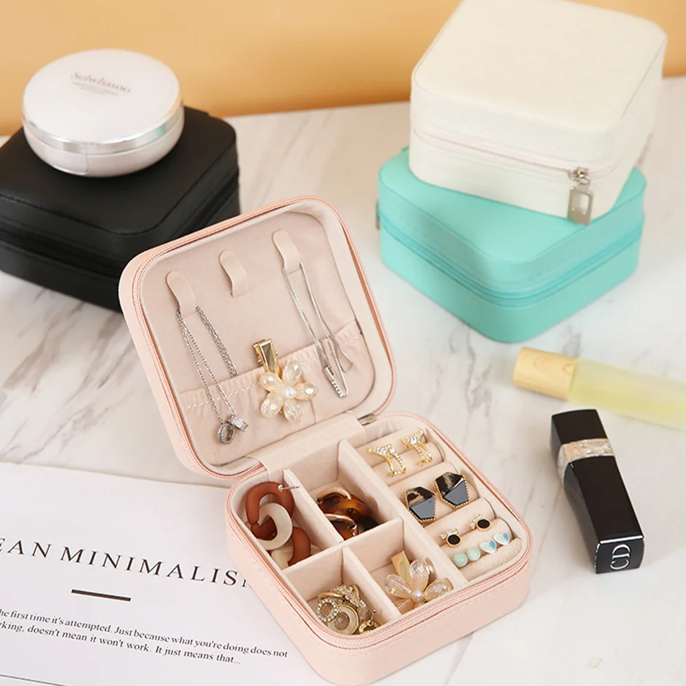 2023 Portable Jewelry Box Jewelry Organizer Display Travel Jewelry Case Boxes Button Leather Waterproof Jewelers Storage Cases