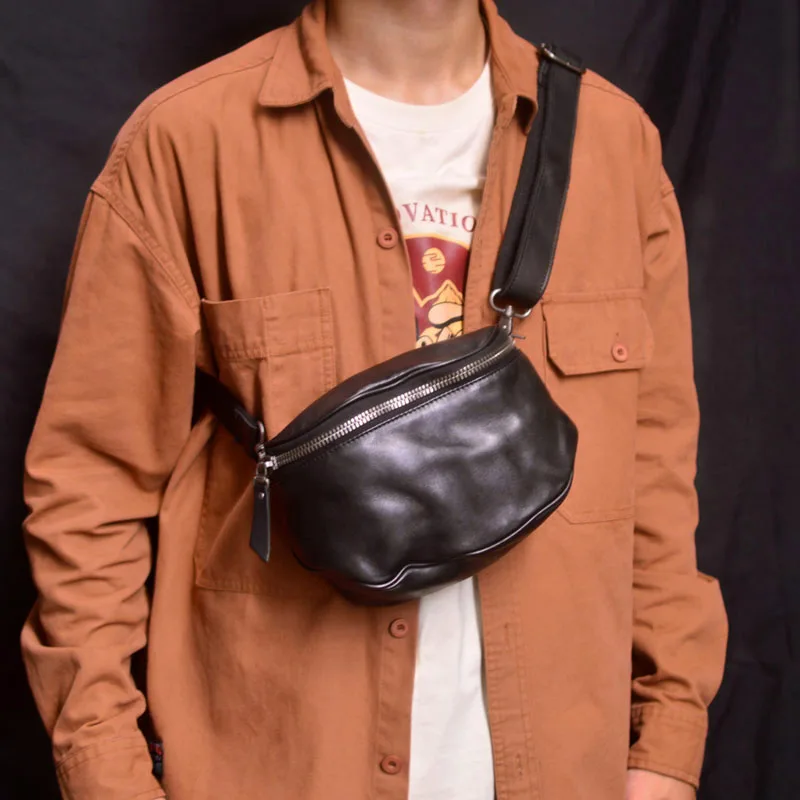 

AETOO Chest bag pleated retro men casual men's single shoulder crossbody bag head layer leather leather small backpack hanging