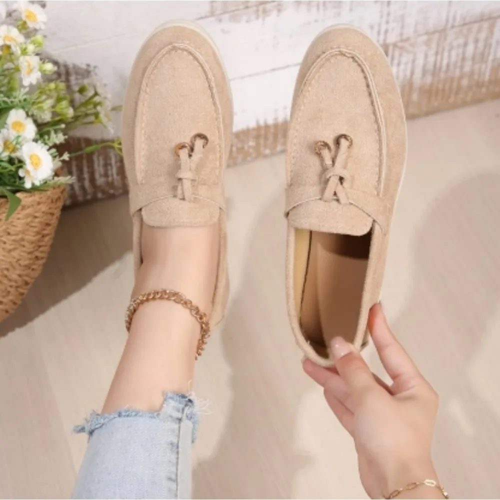 New Casual Flat Bottom Mules Lock Tassel Loafers Fashion Women Single Shoes Brand Metal Buckle Slipper Comfortable Slip on Shoes