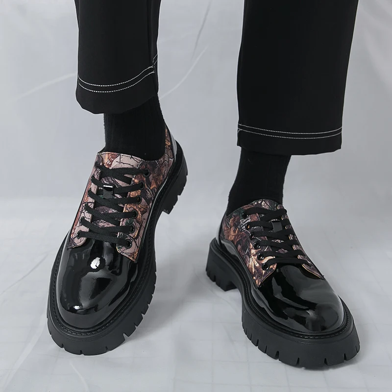 

Men Derby Shoes PU Embossed Splicing Thick Bottom Fashion Business Banquet Men Shoes Size 38-46