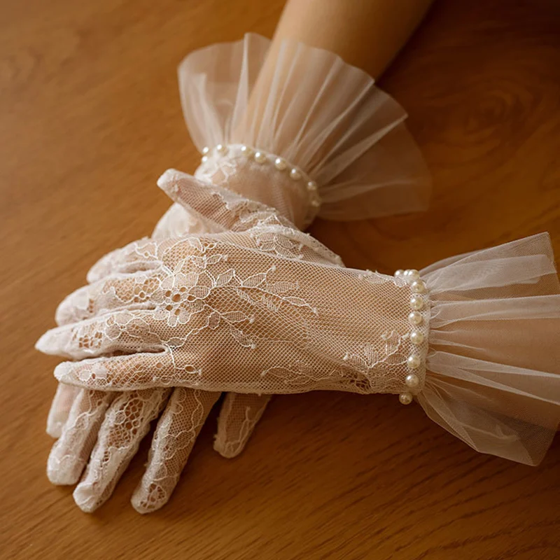 

Sexy Short Lace Mesh Pearl Gloves Transparent Tulle Bridal Gloves Wedding Dress Accessories Photography Studio Props