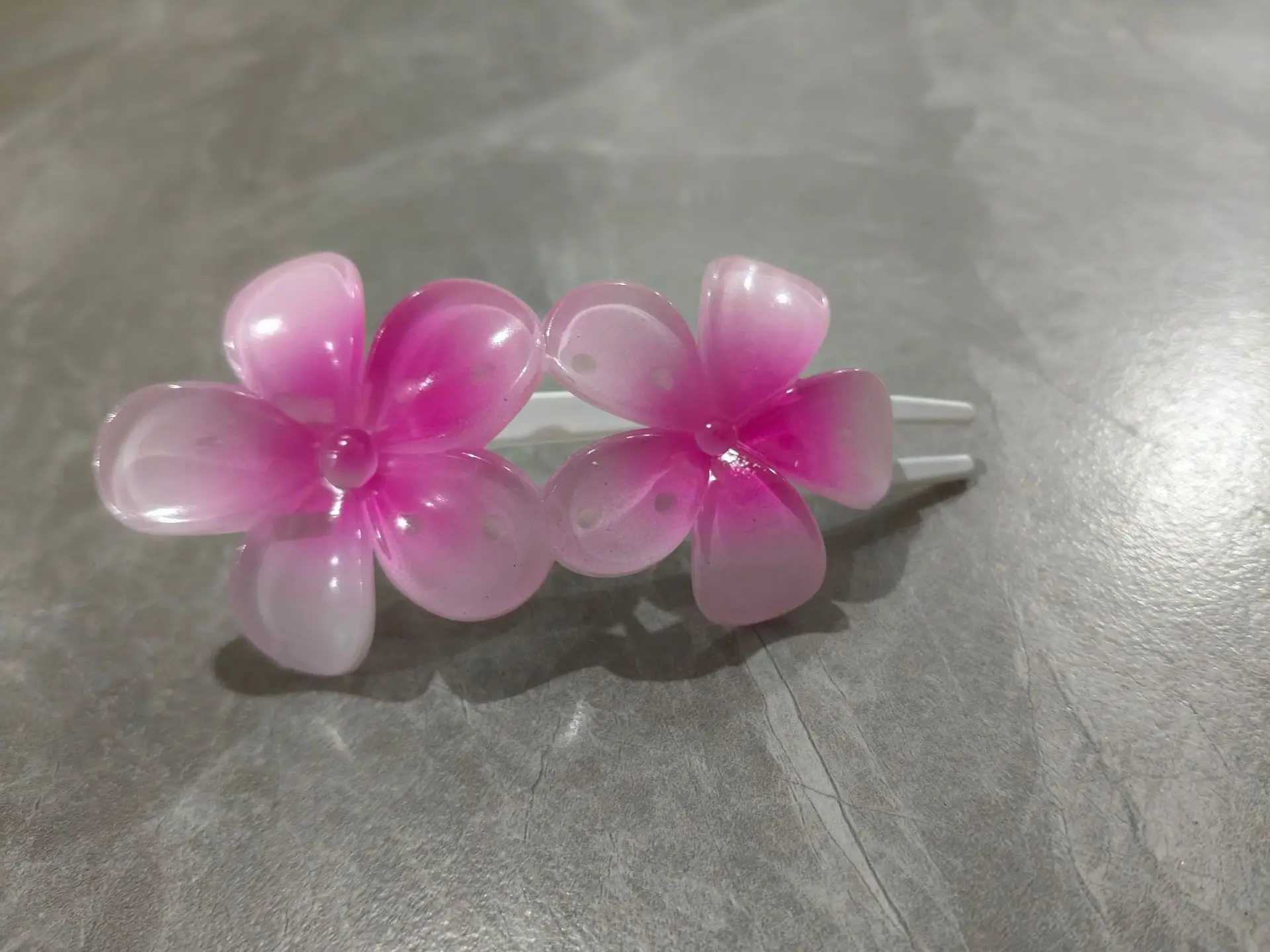 Sweet Gradient Plumeria Flower Hair Clips For Women Girls Egg Flower Duckbill Clip Barrette Hairpins Hawaiian Party Accessories