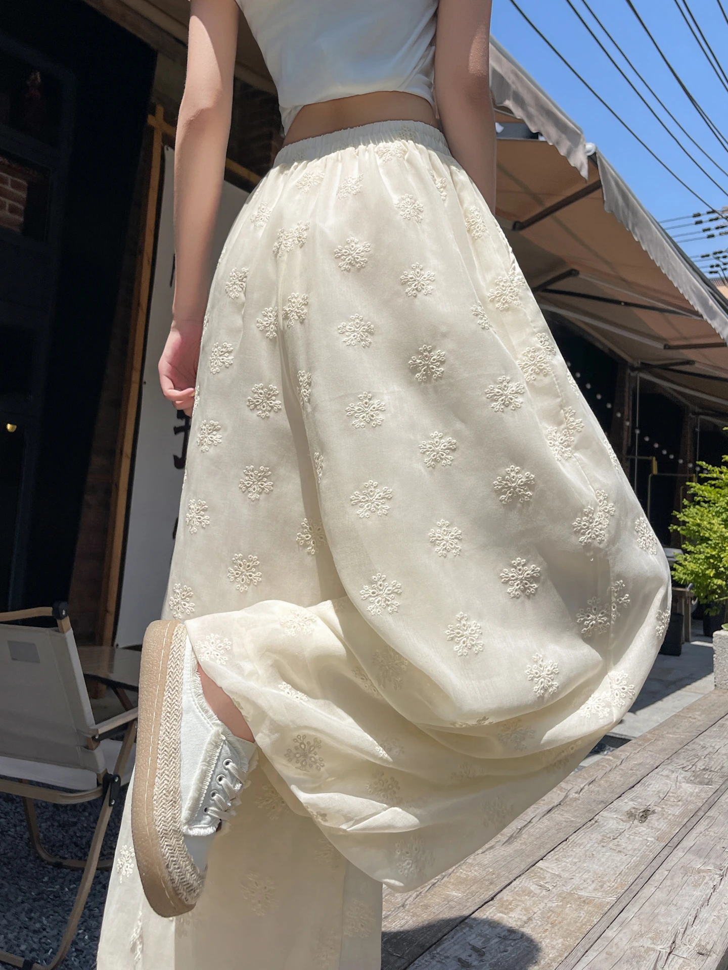 

Elegant Embroidered Hollow Lantern Pants High Waist Elastic Loose Fit Nine-Tenths Commute Style Korean Version Slimming