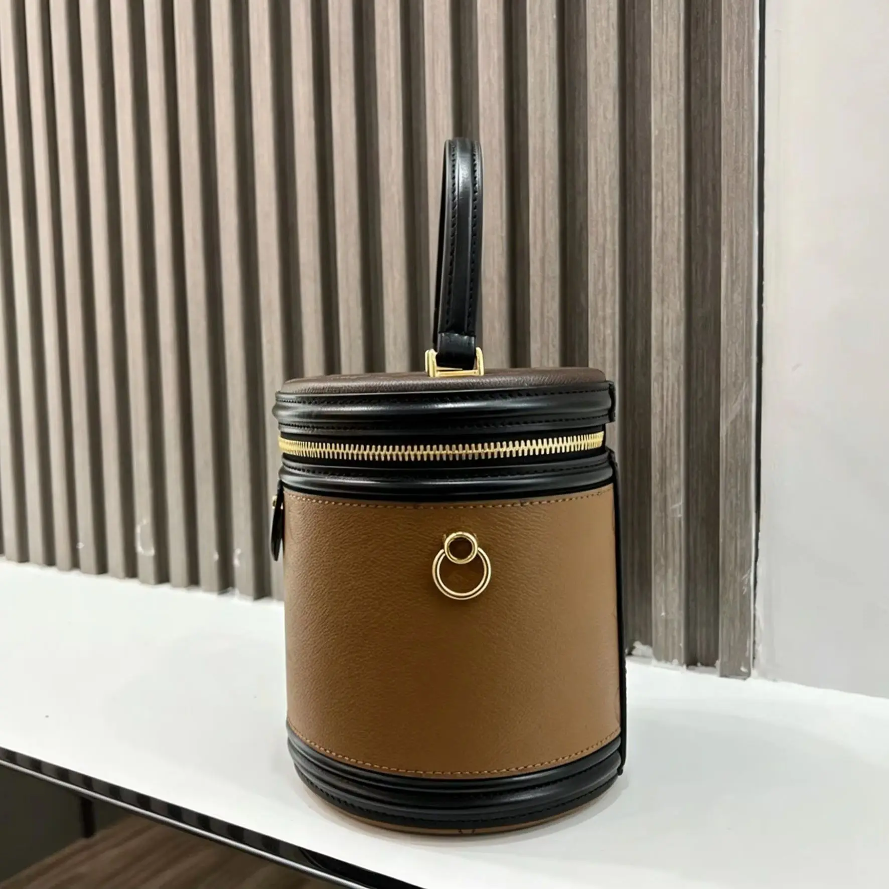Vintage Contrast Trim Cylinder Barrel Bag Women Leather Top Handle Bucket Handbag