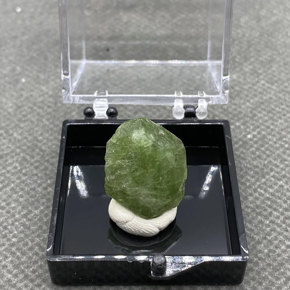 100% Natural rare big crystal Ludlamite mineral specimen stones and crystals  quartz gemstones