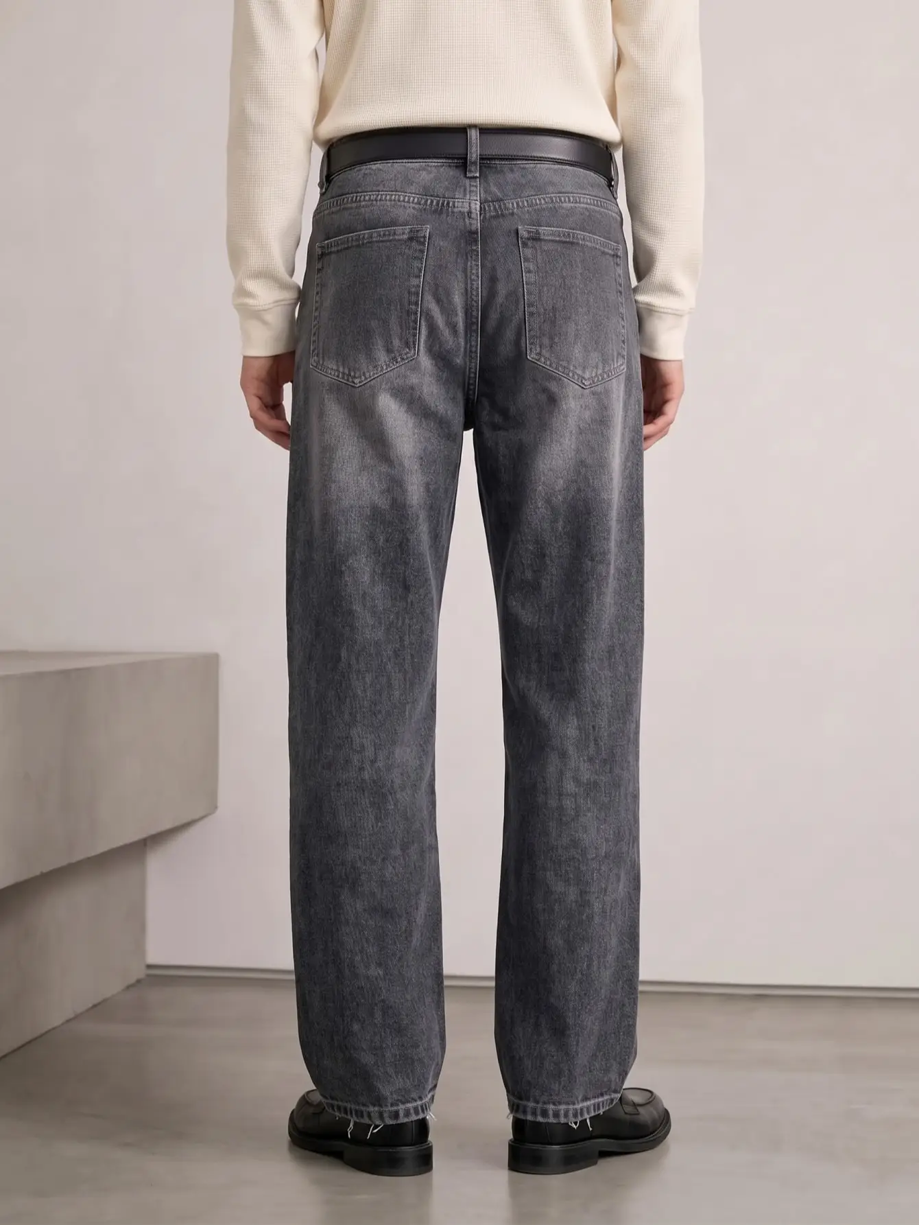 Men's Distressed Grey-Black Striped Straight-Leg Jeans – Vintage Faded Stretch Denim, Relaxed Casual Pants