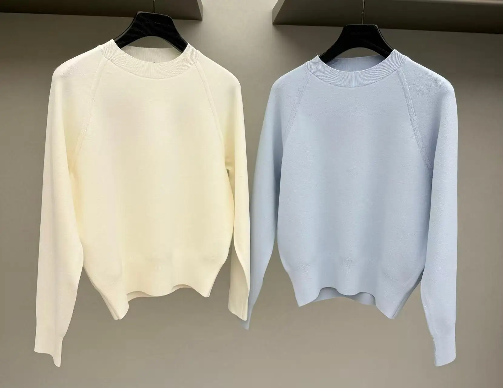 2026 Early Autumn Golf Knit Sweater Crew Neck Long Sleeve Soft Skin-friendly Yarn Casual Knitted Top