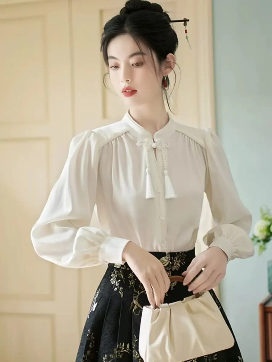 

Белая женская блузка в новом китайском стиле с воротником-стойкой, в комплекте с юбкой с оборками, осенняя коллекция, женская одежда.