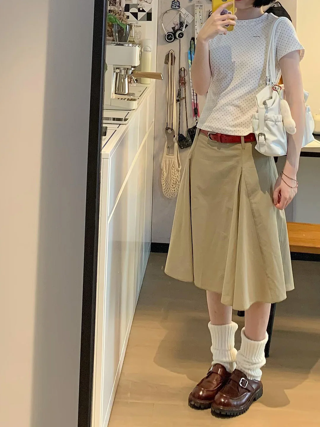 Retro Khaki A-Line  Skirt Women's Low Waist Loose Casual Simple Commute Pleated Skirt Ladies Summer Fashion