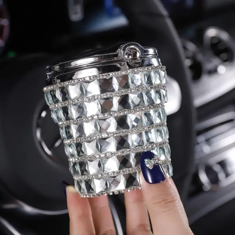 ที่เขี่ยบุหรี่ในรถยนต์ปอร์เช่ อเนกประสงค์พร้อมฝาปิด ประดับเพชรสร้างสรรค์สำหรับผู้ชายและผู้หญิง