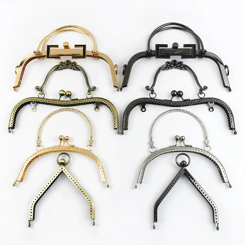 1Pc Metal Embossed Bag Handle Women's Handbag Frame Purse Kiss Clasp Lock Wallet Closure Bracket DIY Handmade Bags Accessories