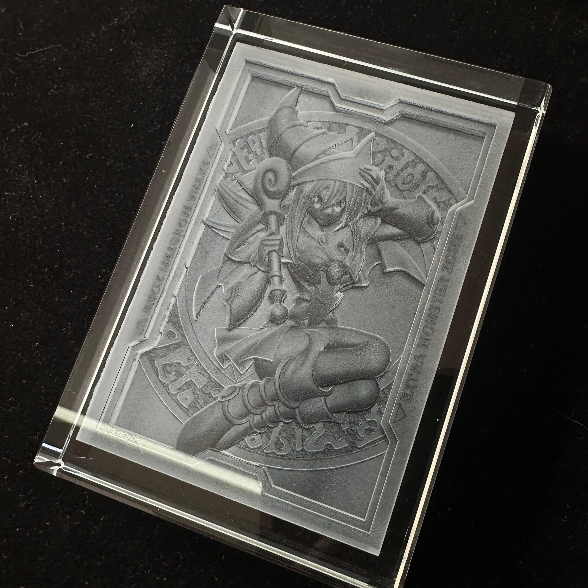 

Diy Self Made Yu-Gi-Oh! Dark Magician Girl Holographic crystal Collection Card Acrylic Three-Dimensional Anime Card Gift Toys