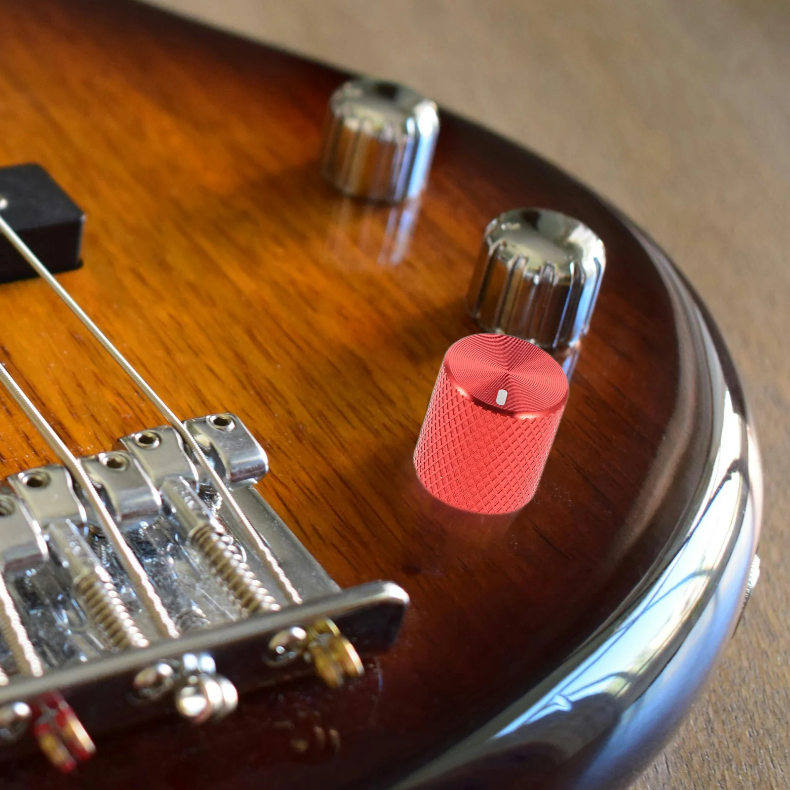 

4pcs Guitar Volume Knob Metal Dome For Tone Control Smooth Universal Fit Electric Bass Replacement Parts Guitar Knobs Set