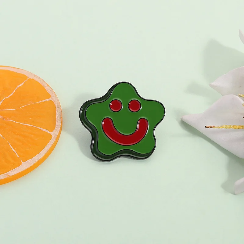 Lapel Pin Creative Green Star Kimchi Brooch Cute Smiling Face Badge Cartoon Metal Pin Accessory Pin Brooch on Clothes Broches