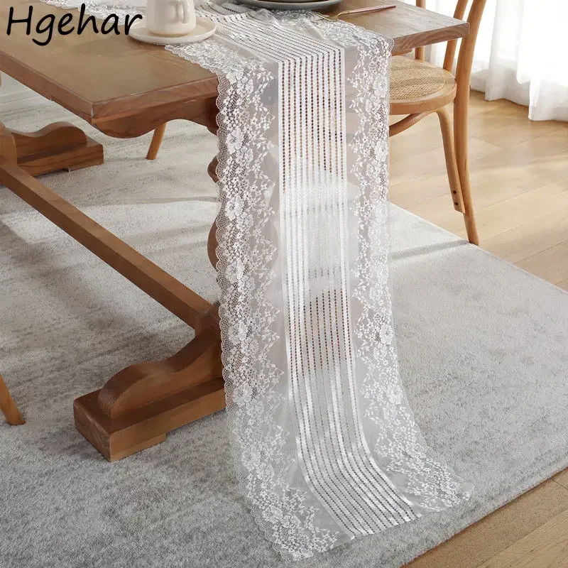 White Embroidery Lace Table Runner Romantic French Style Dining  Cover Retro Floral Wedding Decoration Cabinet cloth